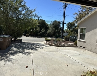 437 Cucamonga - Photo Thumbnail 26