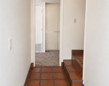 5255 Bellingham - Photo Thumbnail 5