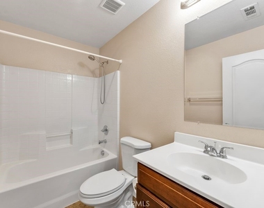 7447 Larsen Bay Street - Photo Thumbnail 15