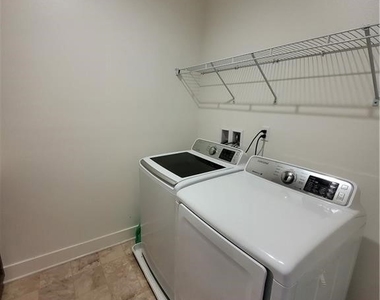 11628 Solaire Way - Photo Thumbnail 26