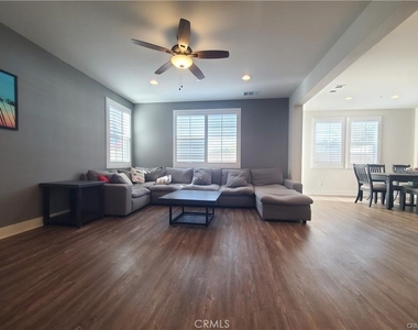 11628 Solaire Way - Photo Thumbnail 6