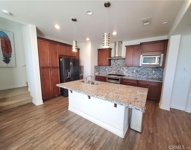 11628 Solaire Way - Photo Thumbnail 8