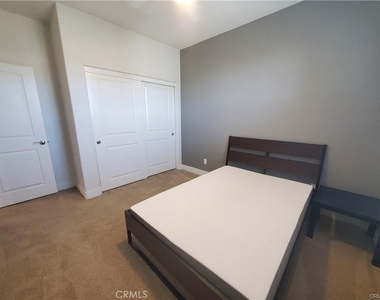 11628 Solaire Way - Photo Thumbnail 11