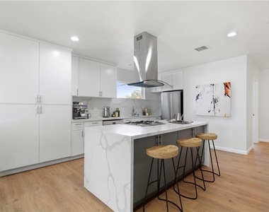 2638 Virginia - Photo Thumbnail 1