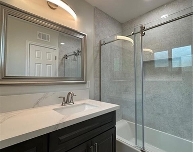 260 Linda Rosa Avenue - Photo Thumbnail 15
