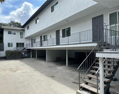 260 Linda Rosa Avenue - Photo Thumbnail 19