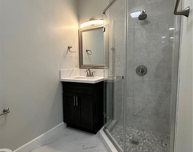 260 Linda Rosa Avenue - Photo Thumbnail 17
