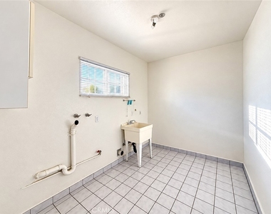 313 S Curtis Avenue - Photo Thumbnail 15