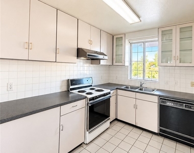 313 S Curtis Avenue - Photo Thumbnail 11