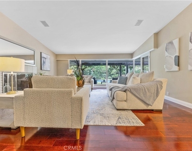 1439 Wembley Road - Photo Thumbnail 4
