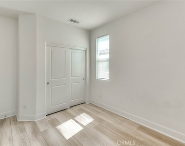 2750 W 182nd - Photo Thumbnail 42
