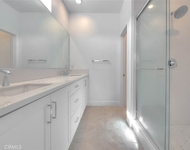 2750 W 182nd - Photo Thumbnail 29