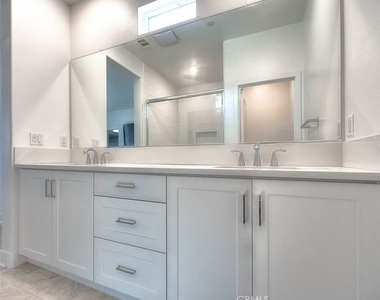 2750 W 182nd - Photo Thumbnail 27