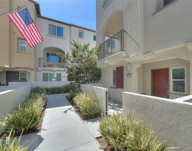 2750 W 182nd - Photo Thumbnail 1