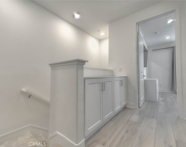 2750 W 182nd - Photo Thumbnail 31