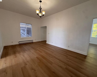 2025 East 20th St - Photo Thumbnail 7