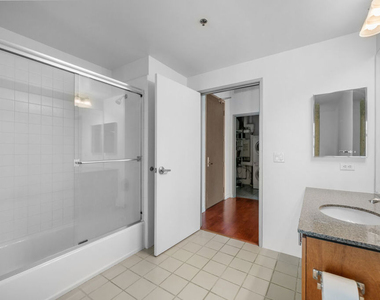 330 W 11th Street - Photo Thumbnail 22