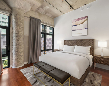 330 W 11th Street - Photo Thumbnail 19