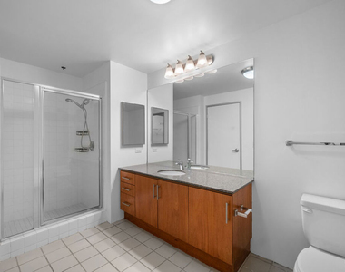 330 W 11th Street - Photo Thumbnail 7