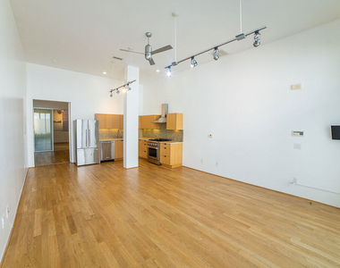 8 Brooks Avenue - Photo Thumbnail 1