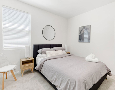 768 Daniel Freeman Circle - Photo Thumbnail 7
