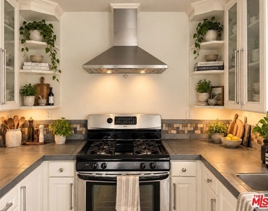 6645 W 86th Place - Photo Thumbnail 11
