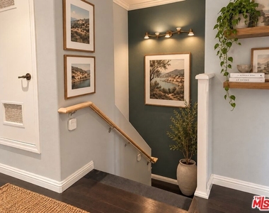 6645 W 86th Place - Photo Thumbnail 13