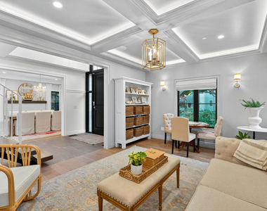 1733 Robson Avenue - Photo Thumbnail 18