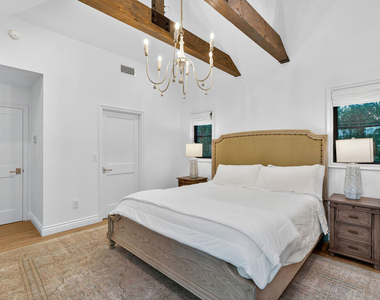 1733 Robson Avenue - Photo Thumbnail 24