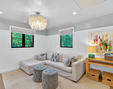 1733 Robson Avenue - Photo Thumbnail 35