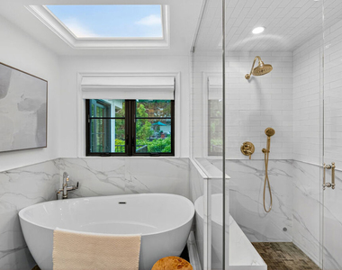 1733 Robson Avenue - Photo Thumbnail 28