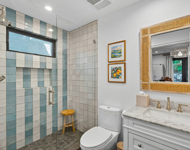 1733 Robson Avenue - Photo Thumbnail 34