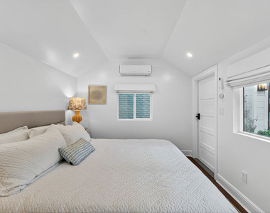 1733 Robson Avenue - Photo Thumbnail 48