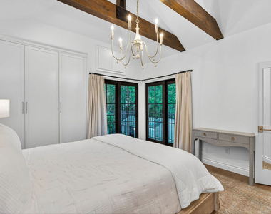1733 Robson Avenue - Photo Thumbnail 25