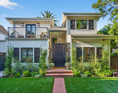 1733 Robson Avenue - Photo Thumbnail 2