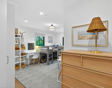 1733 Robson Avenue - Photo Thumbnail 37