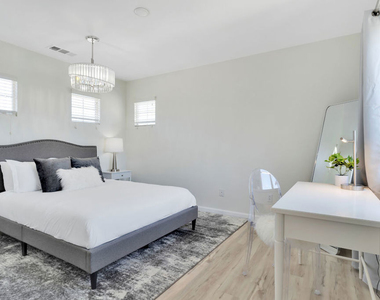43410 Lago Breeza Drive - Photo Thumbnail 22