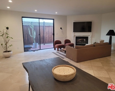 818 14th Street - Photo Thumbnail 34