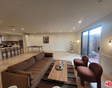 818 14th Street - Photo Thumbnail 13