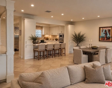 818 14th Street - Photo Thumbnail 12