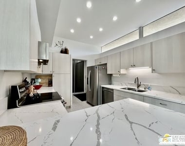 334 Desert Lakes Drive - Photo Thumbnail 3