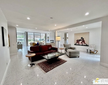 334 Desert Lakes Drive - Photo Thumbnail 11