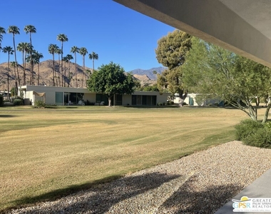 334 Desert Lakes Drive - Photo Thumbnail 29