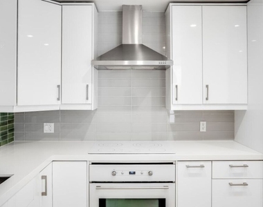 10433 Wilshire Boulevard - Photo Thumbnail 16