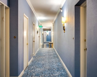 10433 Wilshire Boulevard - Photo Thumbnail 6