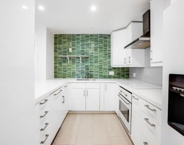 10433 Wilshire Boulevard - Photo Thumbnail 17