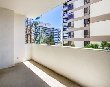10433 Wilshire Boulevard - Photo Thumbnail 15