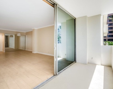 10433 Wilshire Boulevard - Photo Thumbnail 14