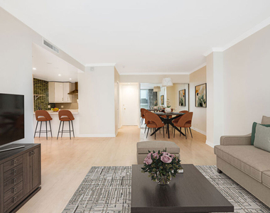 10433 Wilshire Boulevard - Photo Thumbnail 11