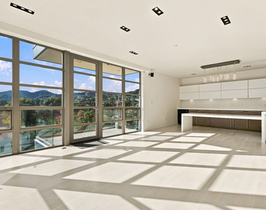 870 Haverford Avenue - Photo Thumbnail 1